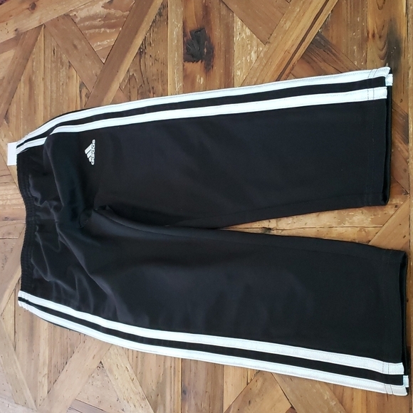 ADIDAS kids Jogger pants - Picture 1 of 3